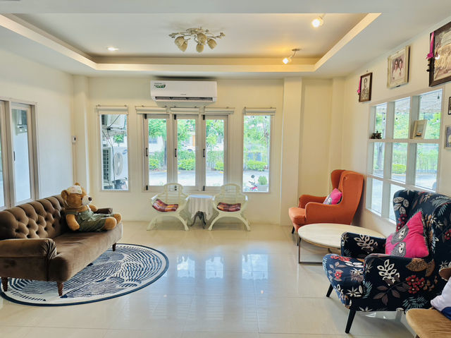 ห้องดี ราคาสบายกระเป๋าที่ กรีนแอปเปิลวิลล่า สัตหีบ