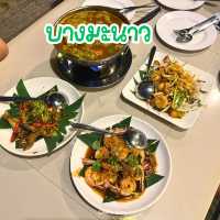 ทานอาหารทะเล ชมวิวพระอาทิตย์ตกที่บางมะนาว 🥢