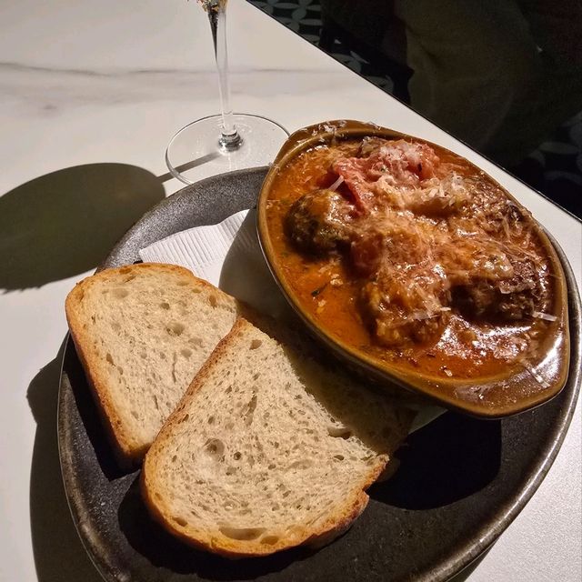 Library Restaurant and Bar📍Tsim Sha Tsui