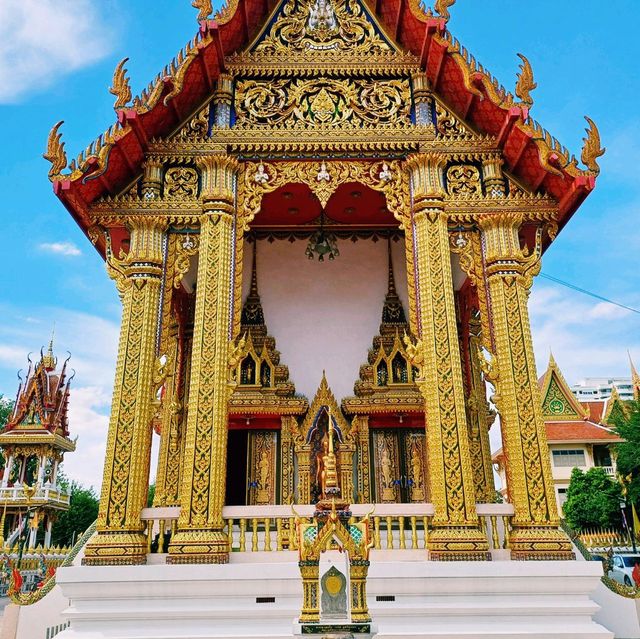 泰國曼谷著名河濱古跡皇家寺廟景點:Wat Thepleela，適合拍照📸打卡。