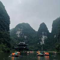 Ninh Binh in a Day: Hoa Lu and Trang An’s Stunning Display