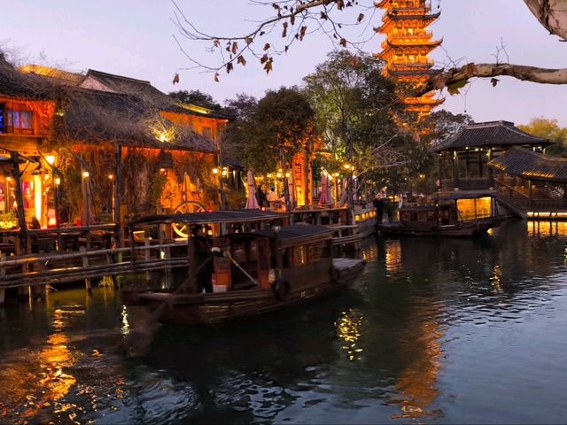 探索烏鎮西柵：中國最美水鄉古鎮的旅遊指南