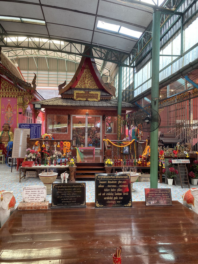 วัดตะเคียน สายมูต้องมา