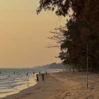“ลานหินขาว” จ.ระยอง จุดชมพระอาทิตย์ตกที่สวยมาก🏝️🌅