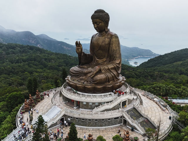 🏯 Tian Tan Big Buddha: A Majestic Icon