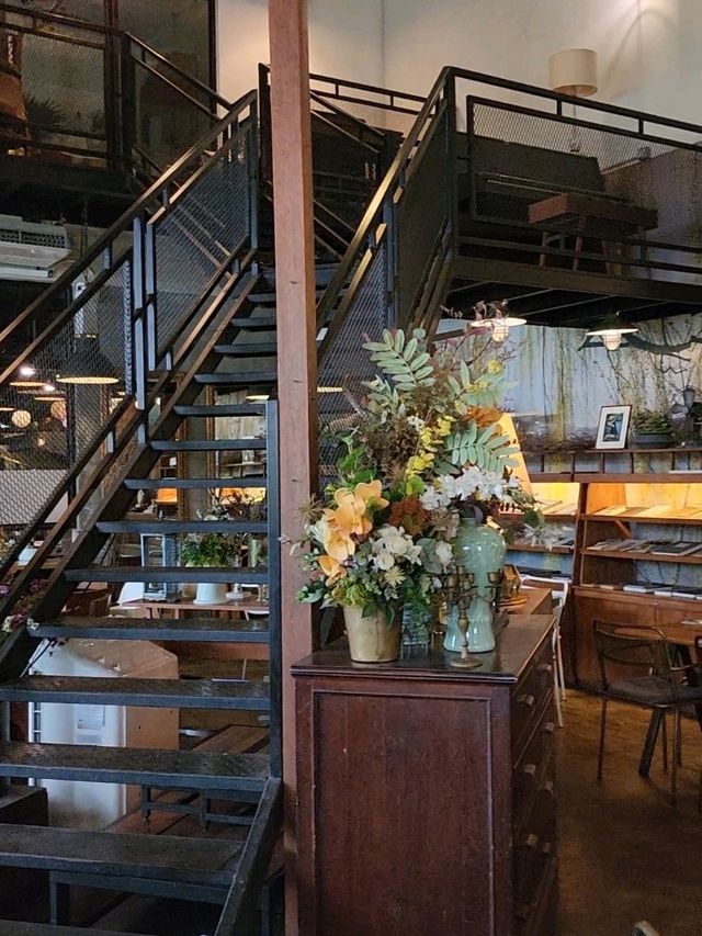 📍Rowan & Parsley
