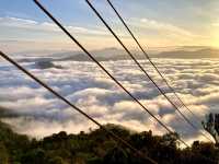 Breathaking Sunrise at the Sea of Clouds