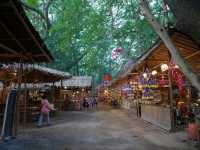 ตลาดเช้าที่สวยงามและมีเอกลักษณ์