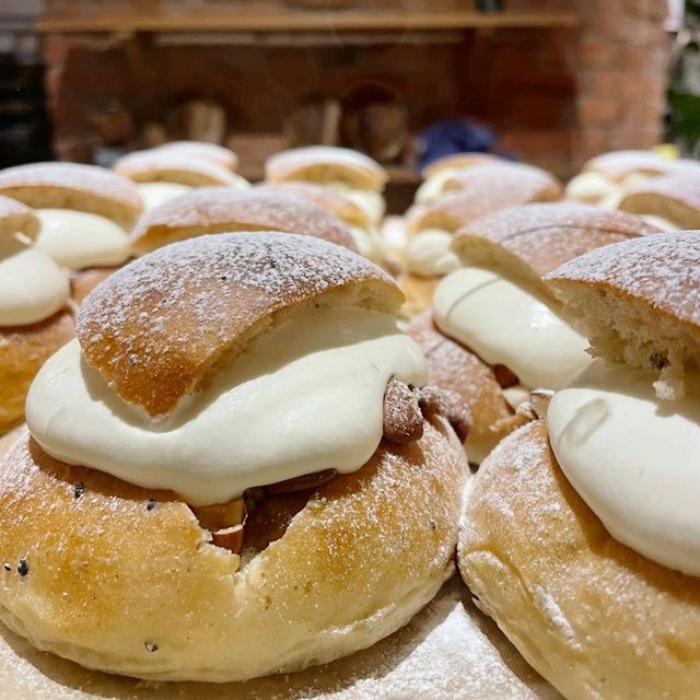 Wonderful bakery cafe