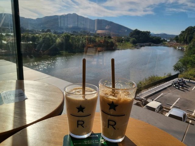 양평 한강뷰 스타벅스