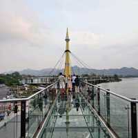 ชมวิวสวยๆ บน Skywalk กาญจนบุรี