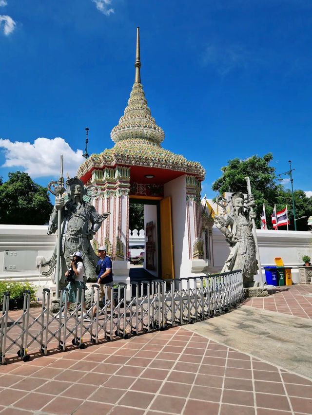 at Phra Chetuphon Wimon Mangkhalaram Rajwaramahawihan
