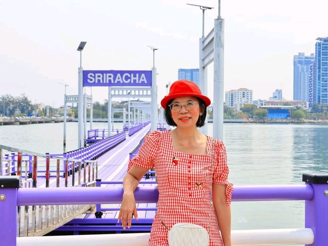 สะพานม่วงลอยน้ำ แลนด์มาร์คใหม่จังหวัดชลบุรี