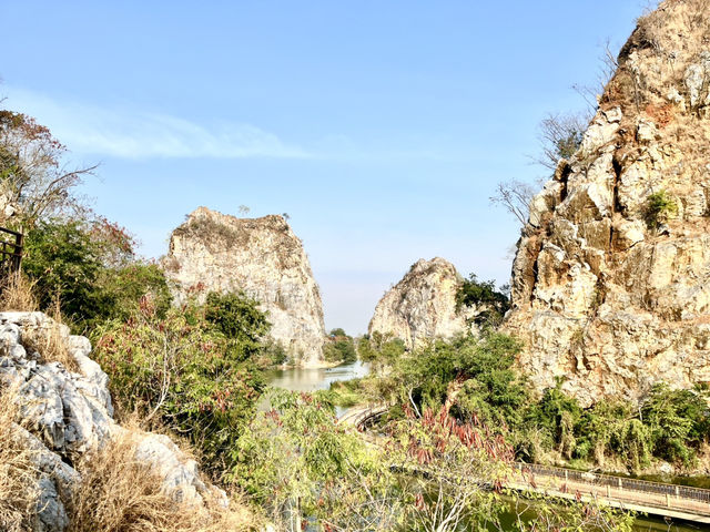 อุทยานหินเขางู ราชบุรี ไม่เจองู เจอแต่ลิง