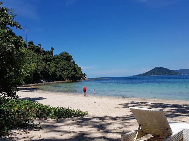 Tavajun Bay: The Secluded Slice of Paradise You’ve Been Dreaming Of 🌊🌴