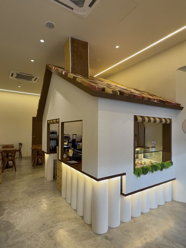 A Whimsical Dessert Wonderland Near Mid Valley Southkey, JB: Nanamax Patisserie Café