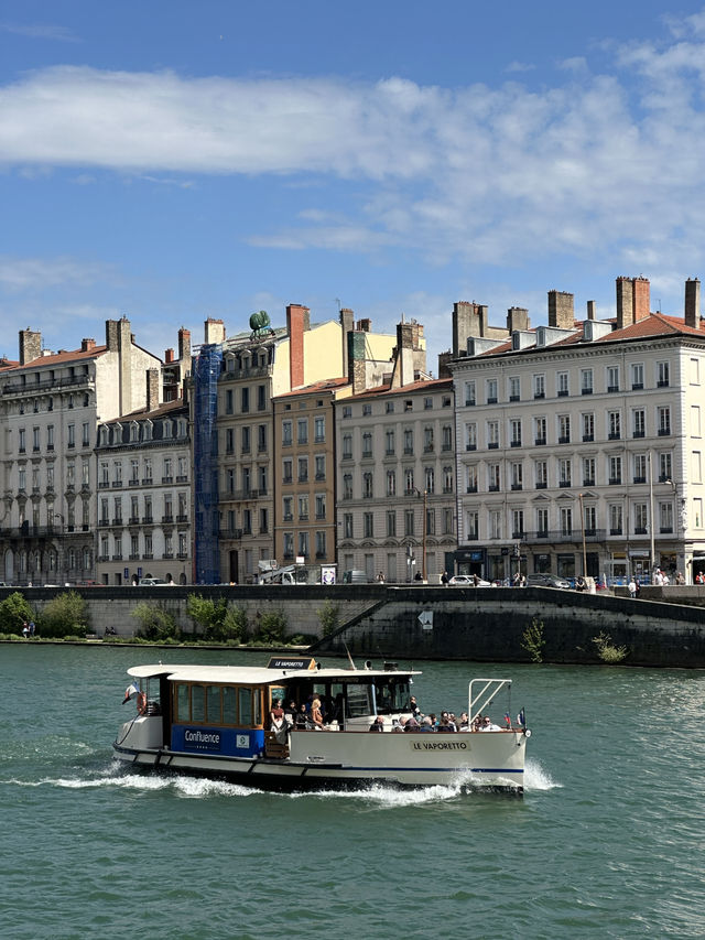 Lyon(ลียง) 