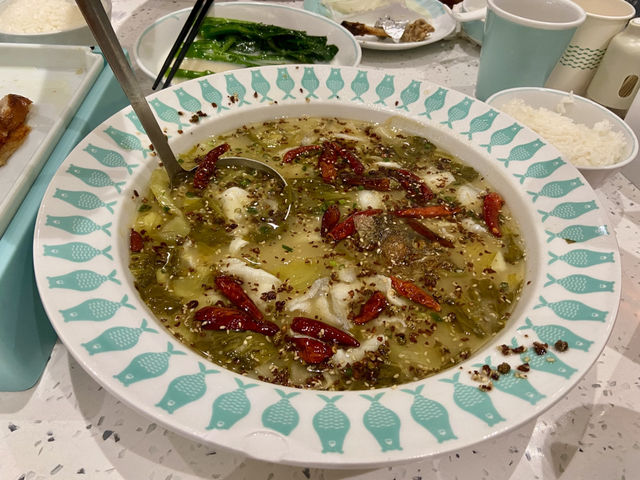 食在蘭亭國際Mall✨ 無酸不歡 🐠姚姚酸菜魚🍽️