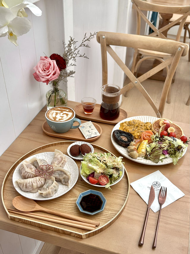 🇭🇰元朗溫室花花cafe優秀咖啡餃子🥟