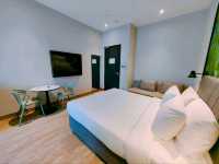 "Smart Stays, Smooth Transfers – Your Budget Gateway Near KLIA"