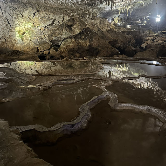 Walk Around Akiyoshido Cave