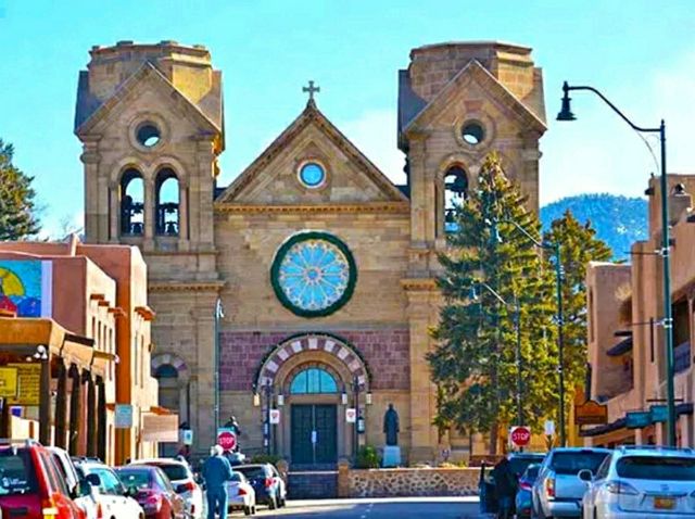 Trading History: Travel the Santa Fe Trail