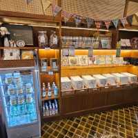 คาเฟ่ในโชว์รูมขายกระเบื้อง : บ้านก๋งคาเฟ่ Gongcafe