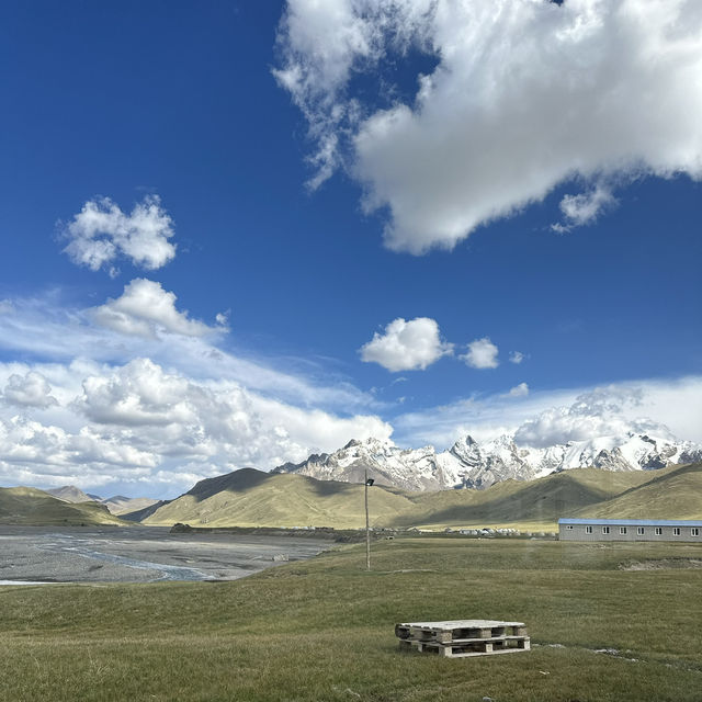 Been dreaming of Kyrgyzstan for so long — finally made it when AA opened the route to Almaty! 🇰🇬