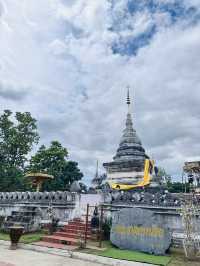 タイのナーンにある見晴らし最高の寺院“ワットプラタートカオノーイ”