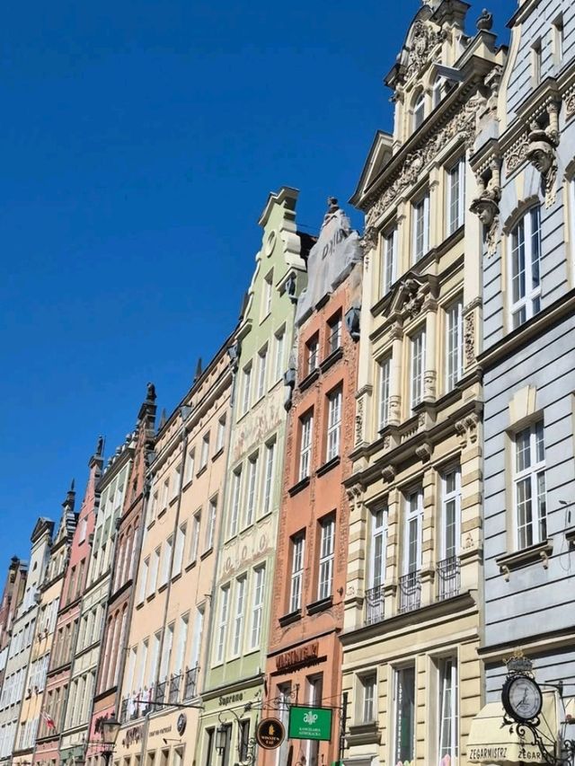 🌍✨ Europe :Gdańsk on a Budget – Poland’s Coastal Charmer! ✨🌍