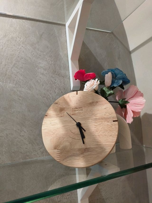 Minimalist Cafe Finds Under Budget