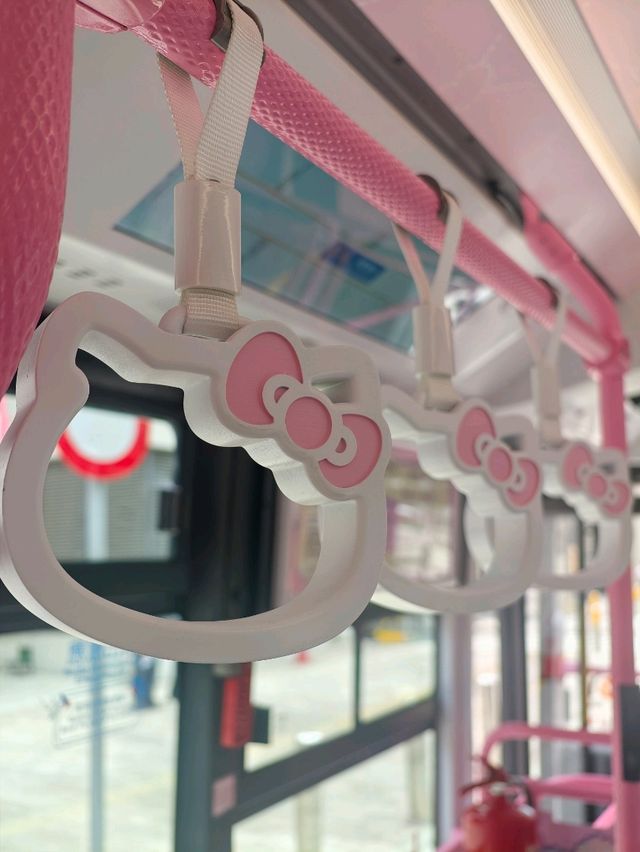 坐上Hello Kitty 免費巴士🩷🩷澳門一日遊攻略