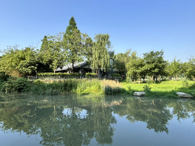 🌿 Huanhuaxi Park – A Calm Escape in the Heart of Chengdu