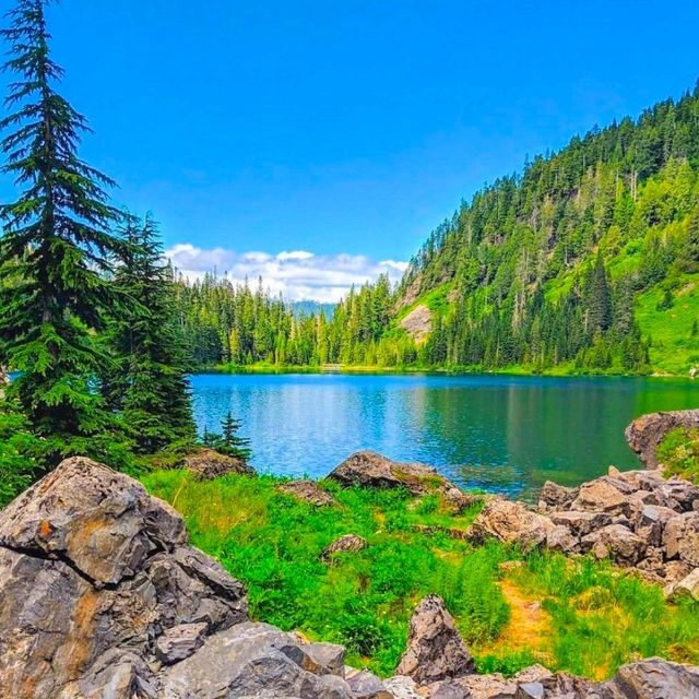 絶景と変化に富んだトレイル！Lake Twentytwo の魅力