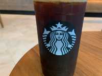 🍏 Chillin’ at Starbucks The Davis Sukhumvit 24 – Apple Pie & Iced Americano Combo Hit the Spot