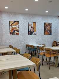 Spacious 24-Hour Popeyes Spot in Somerset