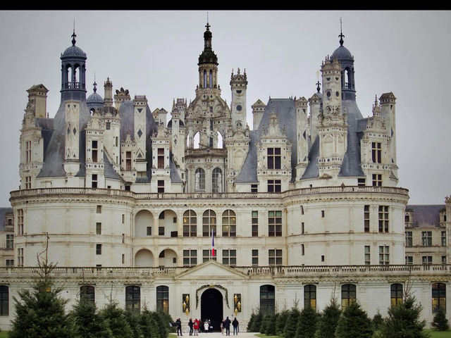 フランス・ルネサンスの傑作！シャンボール城で王の夢に触れる旅