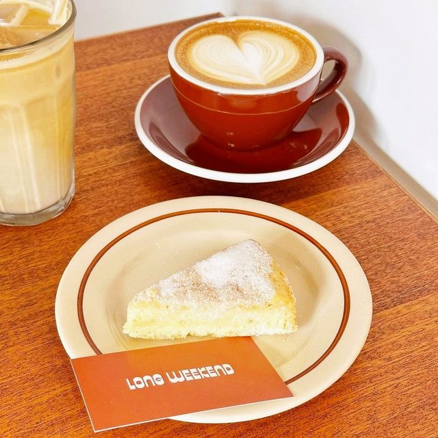 Long weekend Cafe