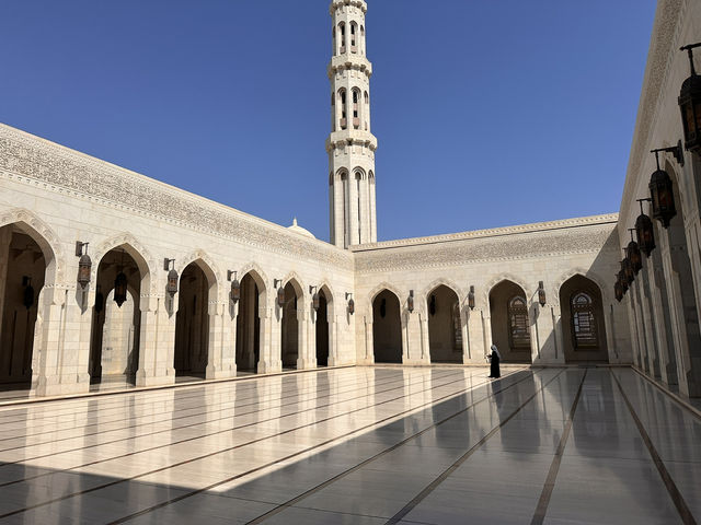 【Sultan Qaboos Grand Mosque／スルターン・カブース大モスク】