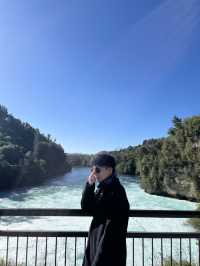 🌊胡卡瀑布｜紐西蘭北島最狂藍色洪流，一秒噴發22萬公升！