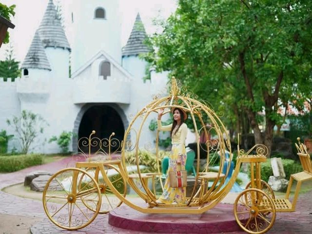 เที่ยวโลกนิทานที่ Family Park พัทยา