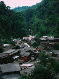 Mae Kampong Village