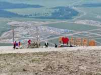 Above the Clouds: Breathing the Summit of Yunxiao Peak