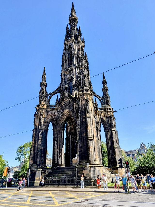 Castles, Cobbles & Culture: A Perfect Day in Edinburgh