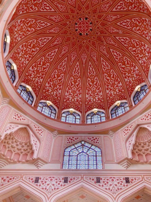 Putra Mosque – The Pink Jewel of Putrajaya