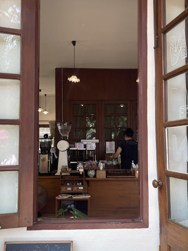 รีวิวร้านสุขพอดี คาเฟ่อันแสนเรียบง่ายที่เชียงใหม่ รีวิวร้านสุขพอดี คาเฟ่อันแสนเรียบง่ายที่เชียงใหม่