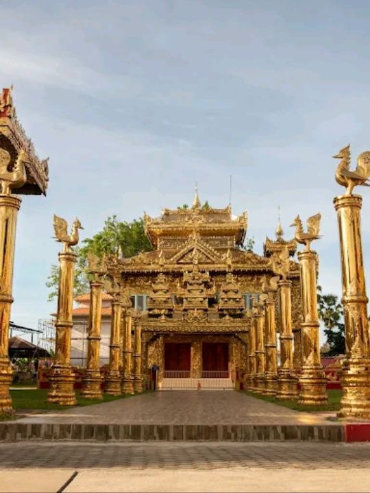 วัดไทยวัฒนาราม ต.ท่าสายลวด อ.แม่สอด
