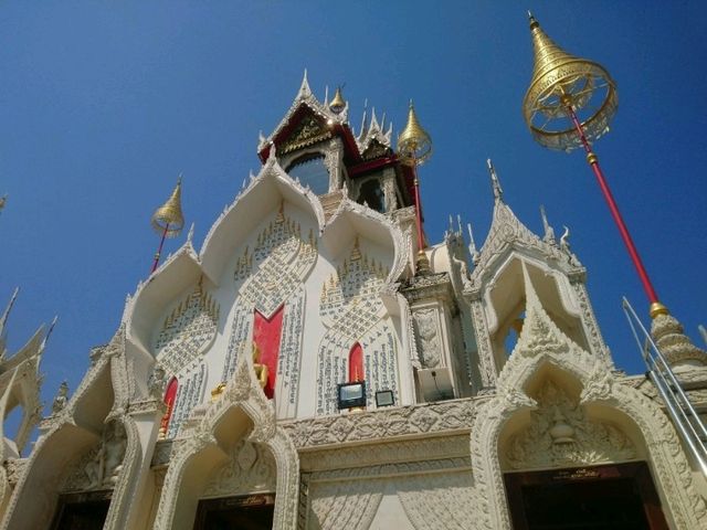 เที่ยว..วัดข่อย เพชรบุรี
