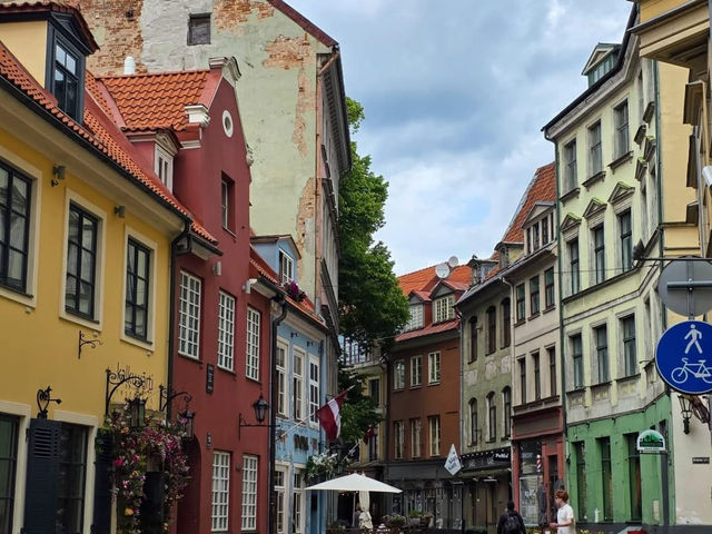 Discovering the Historic and Vibrant Streets of Riga