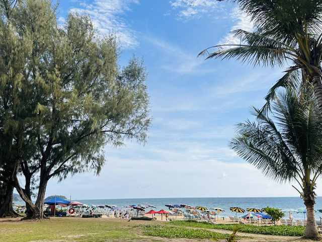 พักผ่อนสุดฟินที่หาดกะรน ความงามของทะเลภูเก็ต